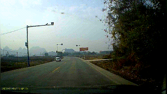 行车记录仪拍摄画面