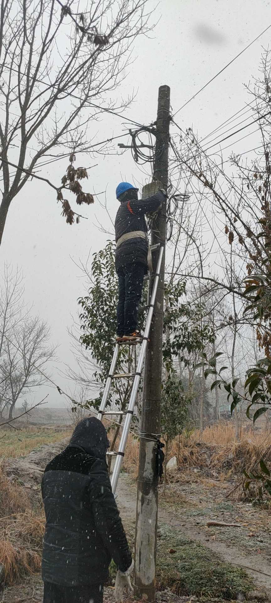 风雪寒冬中：湖北电信智慧家庭工程师在奔忙