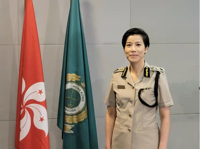 图自港媒香港惩教署署长胡英明表示,非常赞同骆惠宁的讲话.