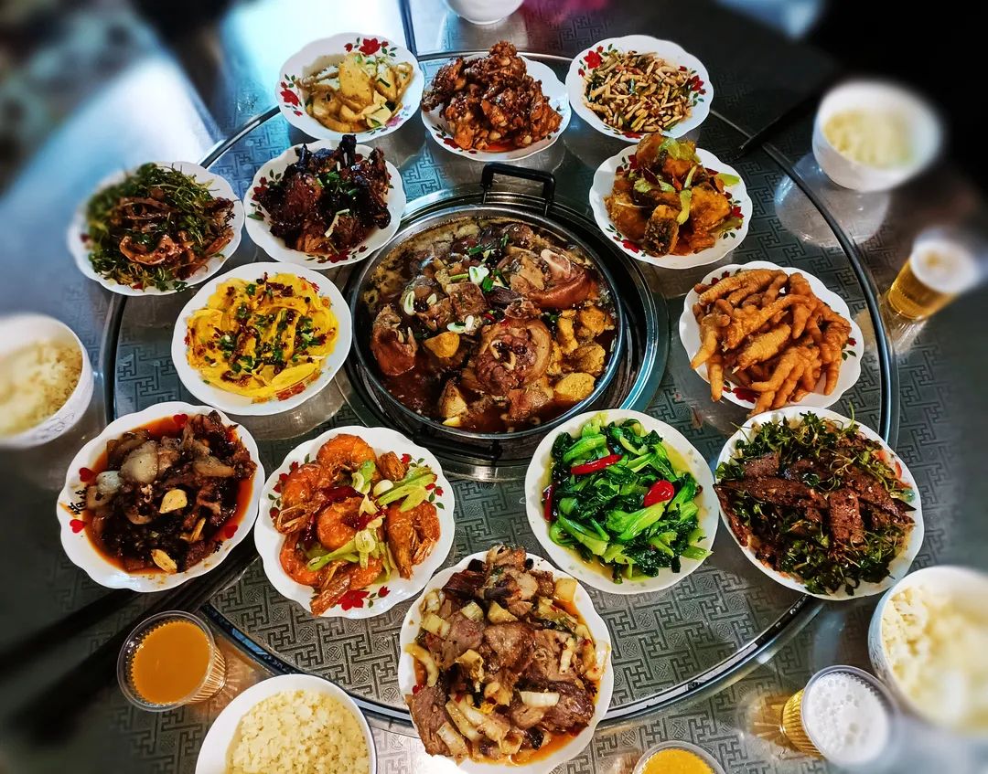 虎年快乐一起沉浸式吃年夜饭