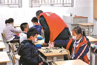 寒假托管兴趣班，围棋课也是热门选择。广州日报全媒体记者林欣潼摄