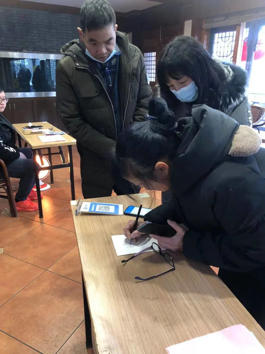 消费券采用中减免错了不能退咋办？晓北帮本报记者当面协同化解(图5)
