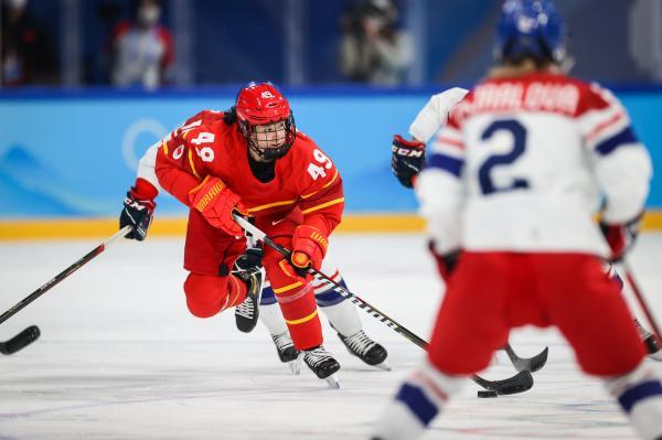 骆知鹭潘愚非晋级奥运资格赛攀岩项目半决赛爱游戏- 爱游戏体育- AYX爱游戏体育官方网站