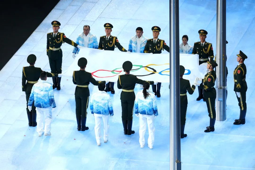 △奥林匹克会旗入场 （图片来源：视觉中国）