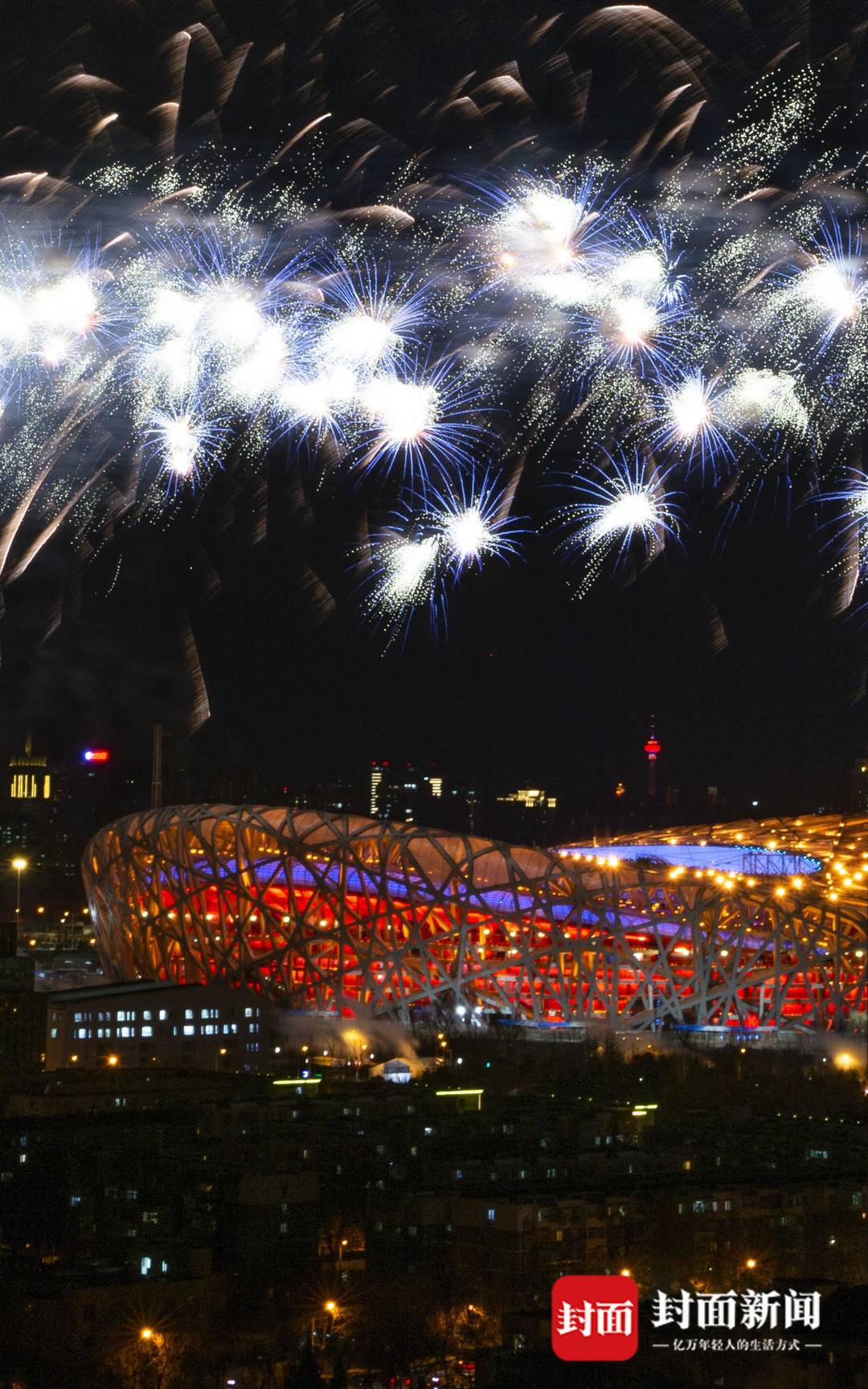 图18&nbsp;拍摄的鸟巢烟花