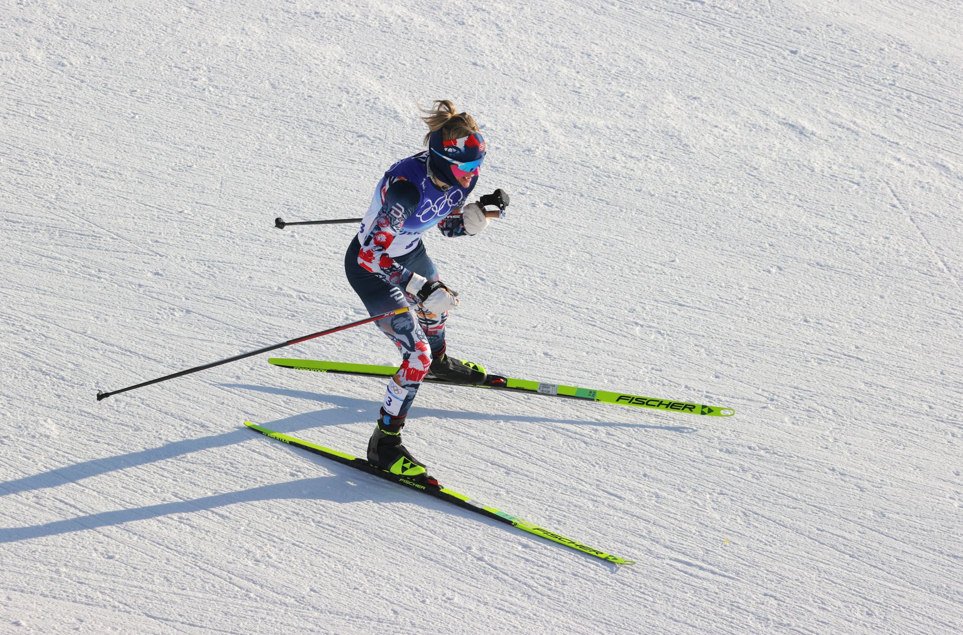 北京冬奥会首金挪威选手越野滑雪女子双追逐赛夺冠