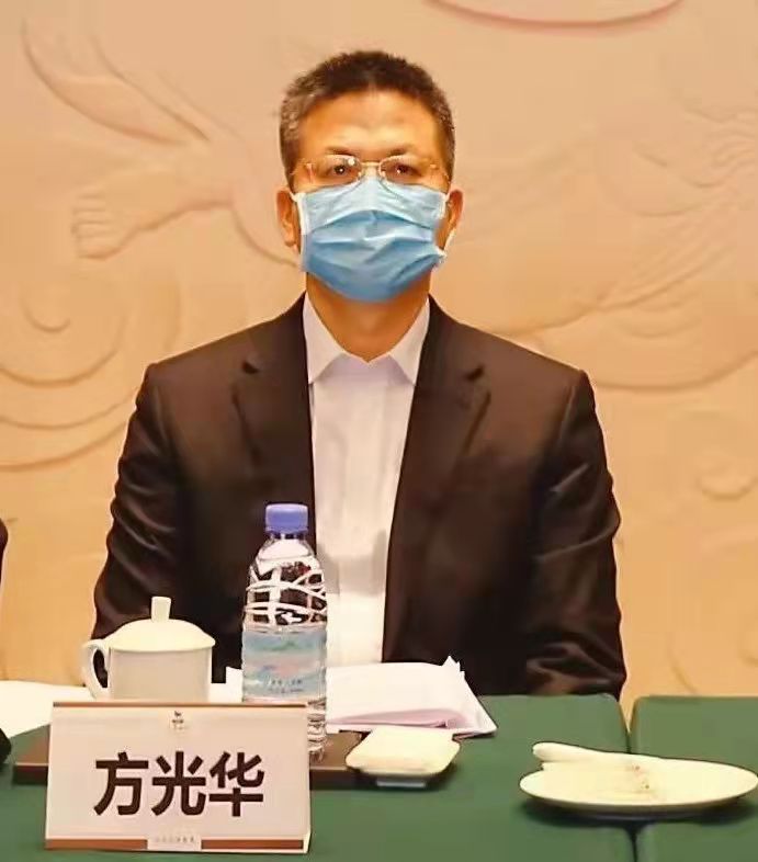 陕西省副省长、省工商联主席方光华出席签约仪式