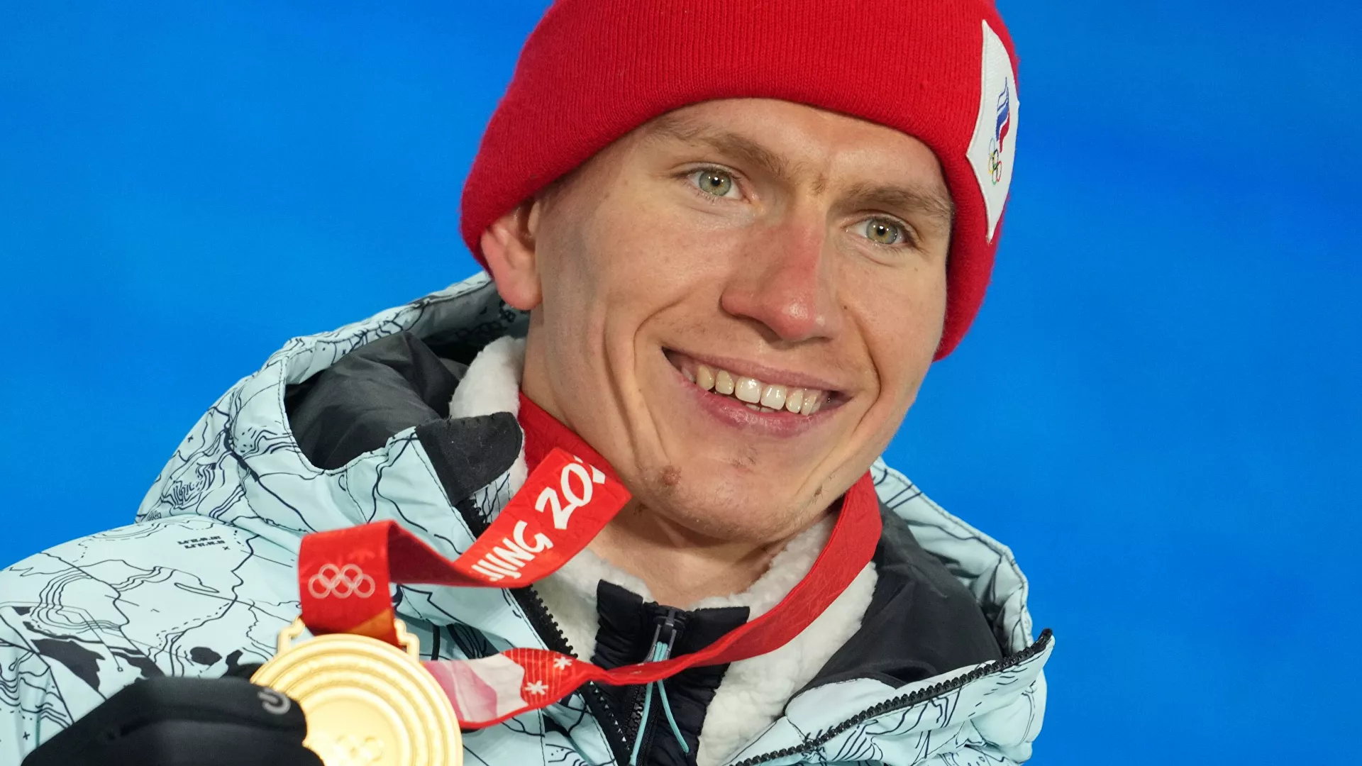 北京冬奥会上两次夺冠的俄奥委会滑雪运动员：“中国，我爱你！”