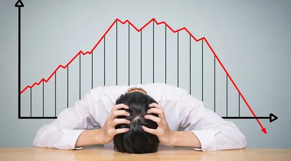 “注册“关灯吃面”商标！3300亿券茅最新动作曝光，炒股黑话再次出圈！网友：你礼貌吗？