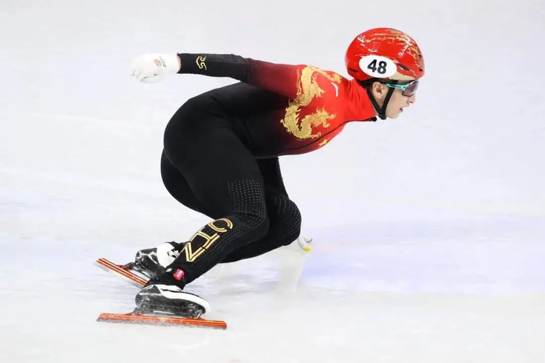 武大靖2022北京冬奥会图片