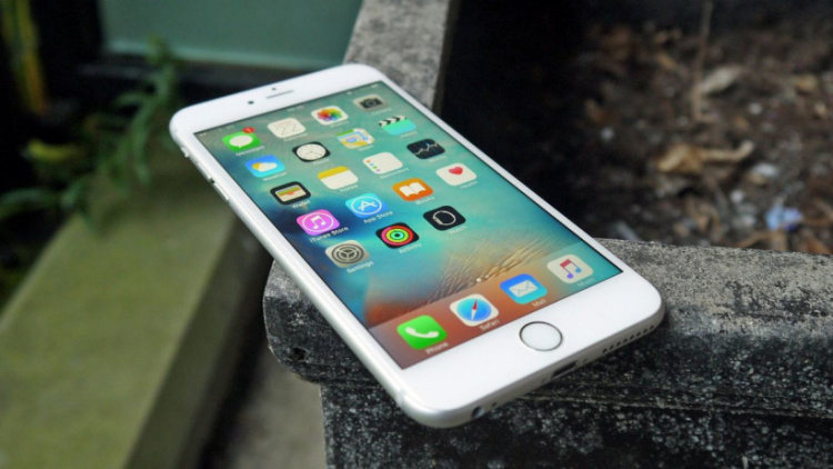 苹果 iPhone 6 Plus 被列入“古董产品”名单