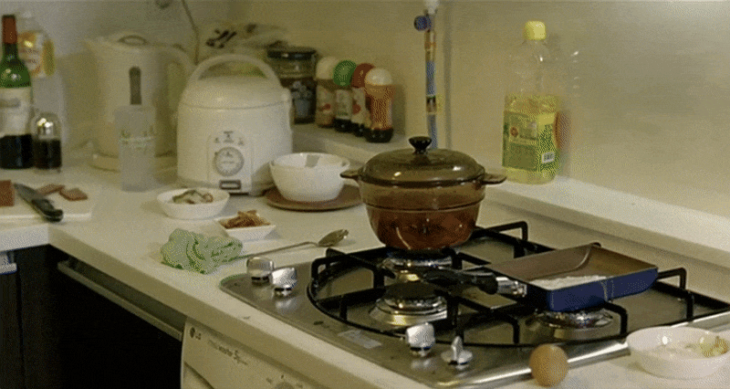 图片来自：《空房间》