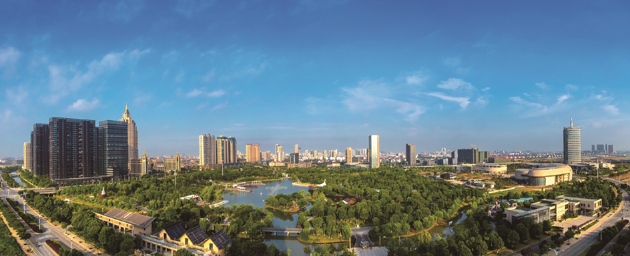 撰稿 胡宇翔 本版图片由桐乡市"三改一拆"办,美丽城镇办,爱卫办