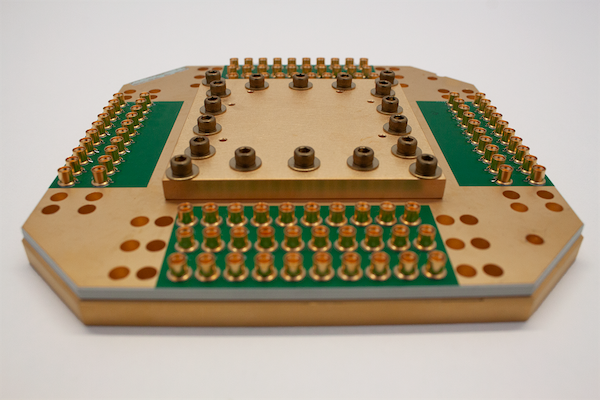 Rigetti的80量子位Aspen-M：商用多芯片量子处理器