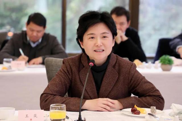 这场早餐会上,他们讨论了长宁区的这片区域如何改造