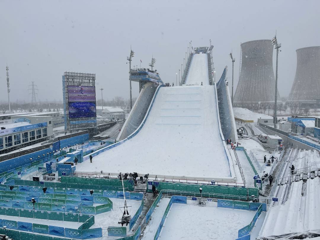 冬奥会滑雪大跳台图片