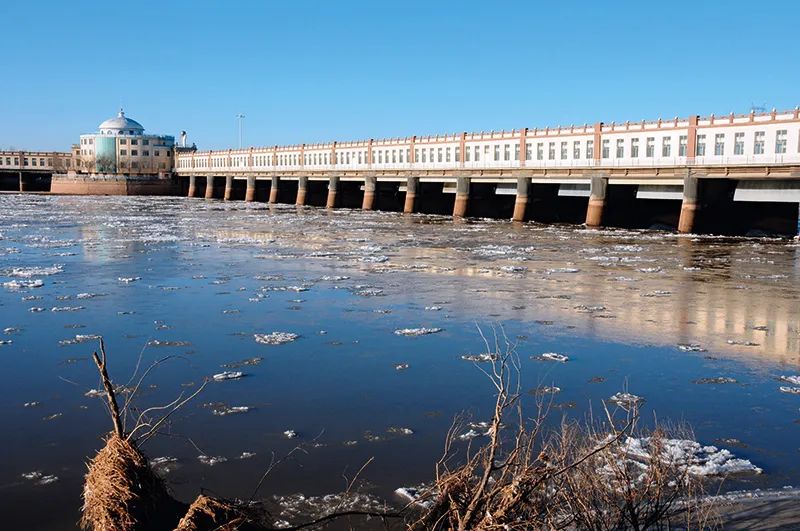 内蒙古河套灌区三盛公水利枢纽(2021年12月20日摄) 李云平摄/本刊