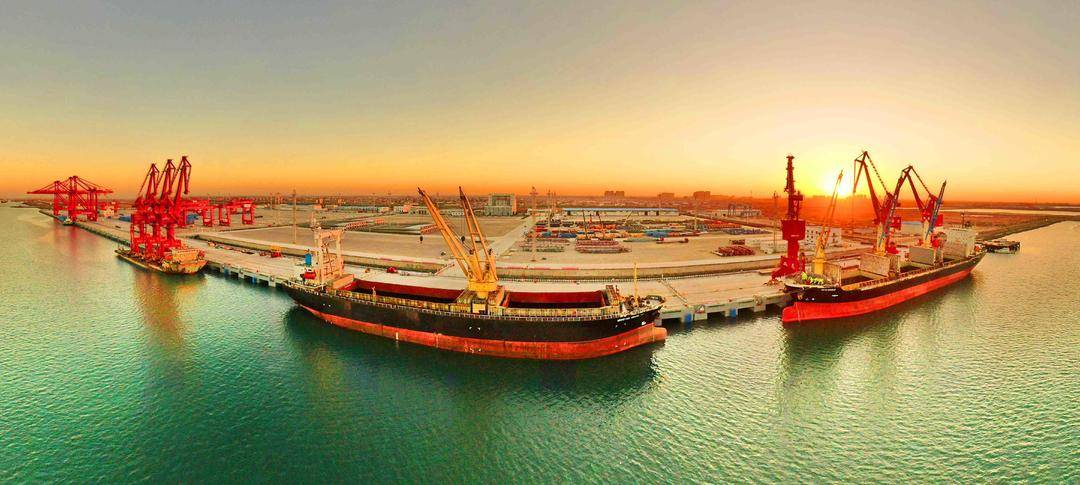 港口运输忙临港产业兴江苏沿海加速崛起