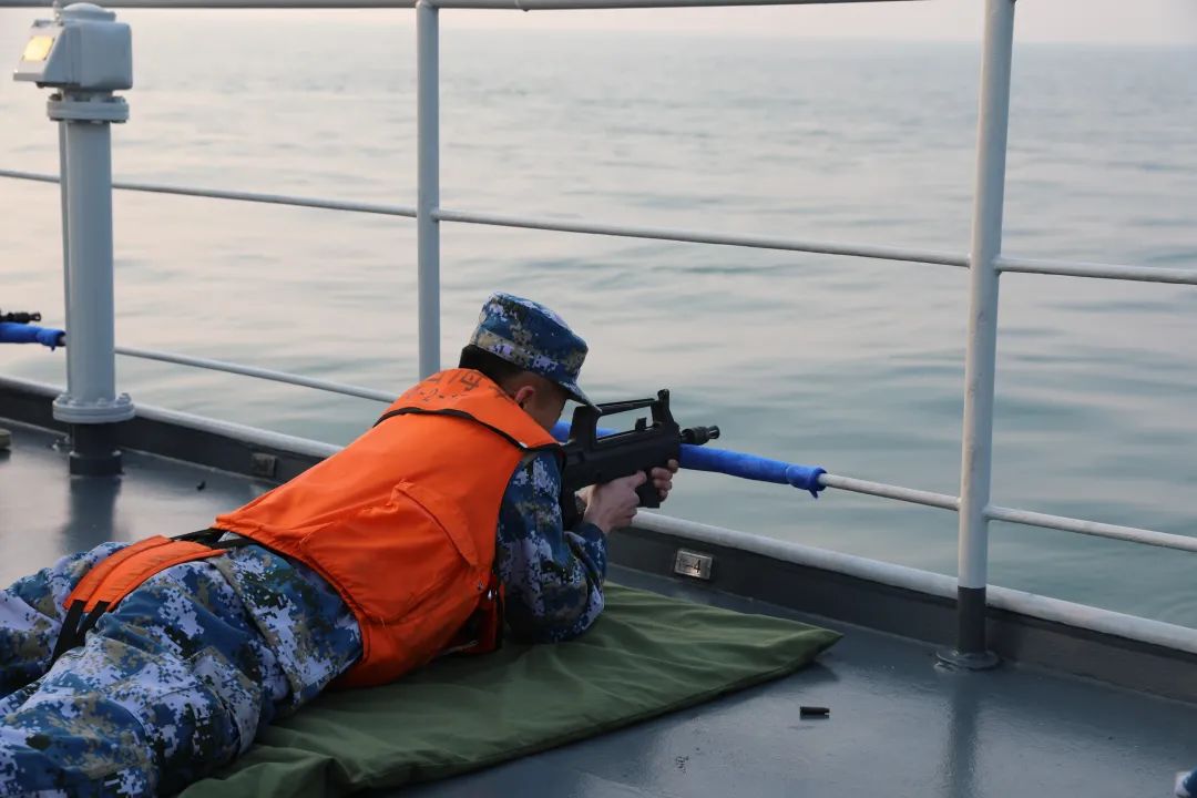 春日鏖戰海訓場,浪卷炮鳴虎威揚|南昌艦_新浪軍事_新浪網