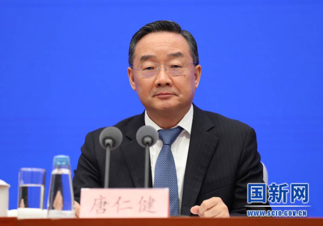 农业农村部部长唐仁健冬小麦苗情长势复杂夺取夏粮丰收面临空前挑战和