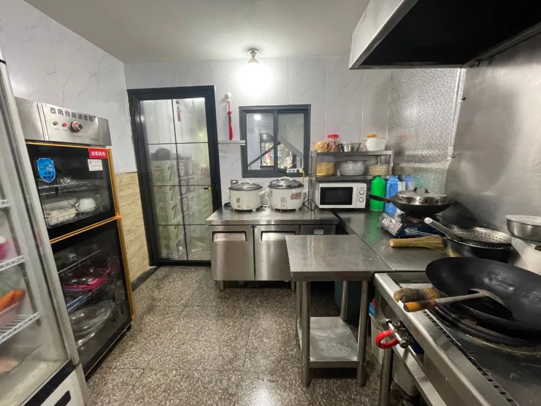 来看看这5家餐饮店的后厨