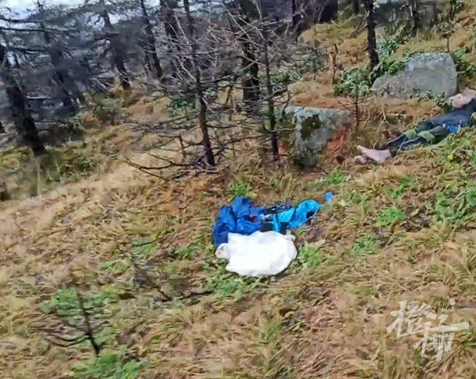 95后女诗人穿越鳌太线遇难:光脚只穿秋衣秋裤符合失