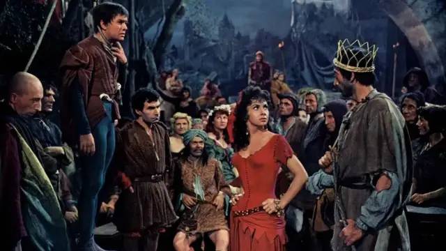 《巴黎圣母院》剧照