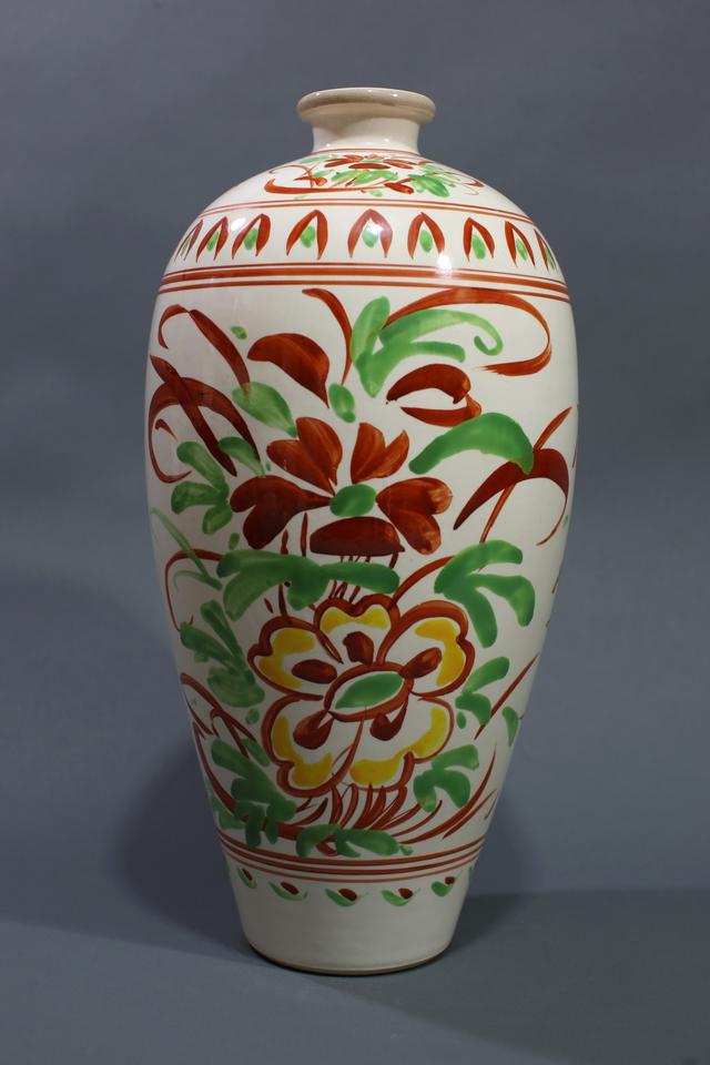 德州市政协委员徐继忠传承发展德州窑红绿彩工艺将德州文化元素推向