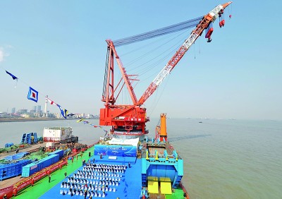     3月2日，“长江口二号”古船打捞启动仪式在上海外高桥码头举行。新华社发