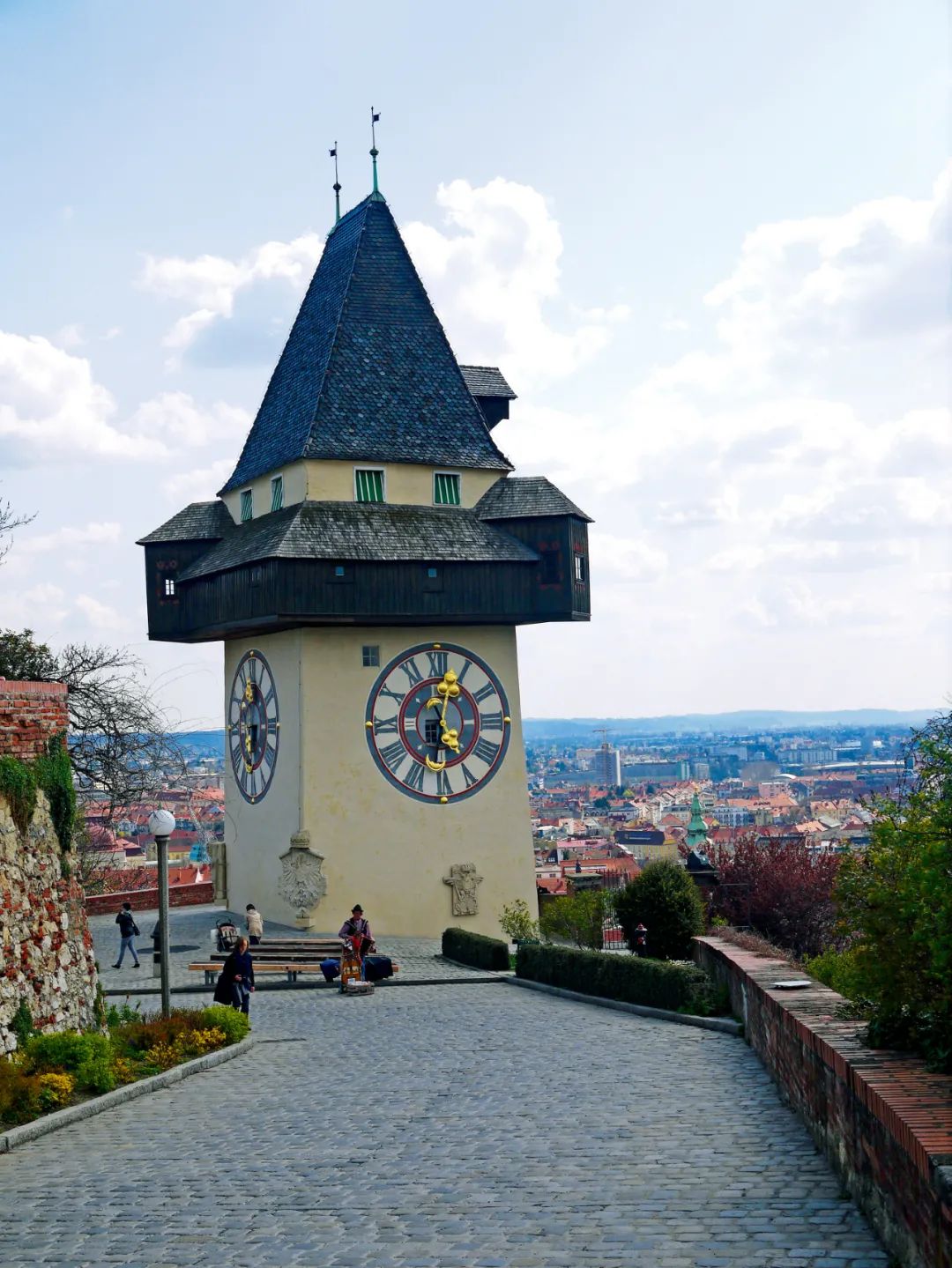 67格拉茨:每年享受318天阳光的中世纪老城|奥地利_新浪财经_新浪网