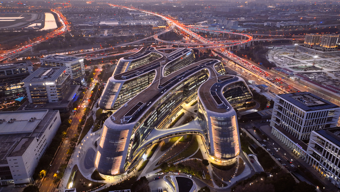 以大虹桥17面积贡献近半gdp和超13税收上海这个区交出一年成绩单