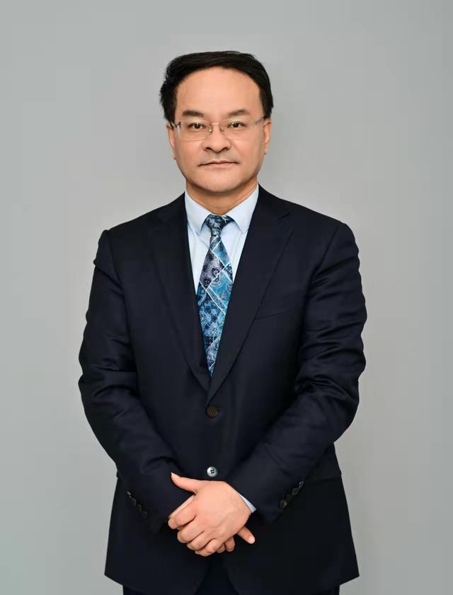 全国政协委员,上海市教育委员会副主任倪闽景.受访者供图