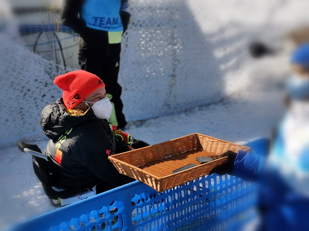 德国残奥冬季两项、残奥越野滑雪运动员安雅·威克获得第五名（拍摄：潘一侨）