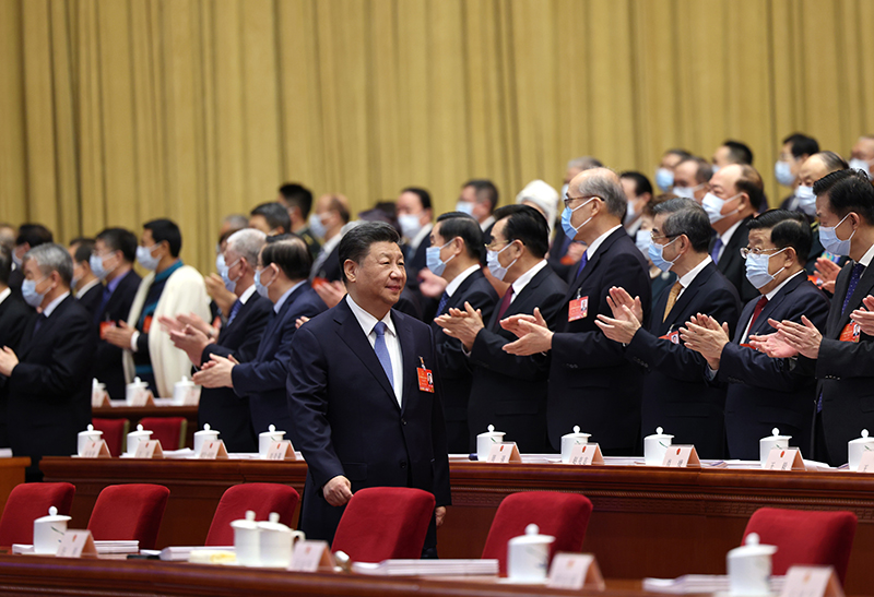 3月5日，第十三届全国人民代表大会第五次会议在北京人民大会堂开幕。这是习近平步入会场。