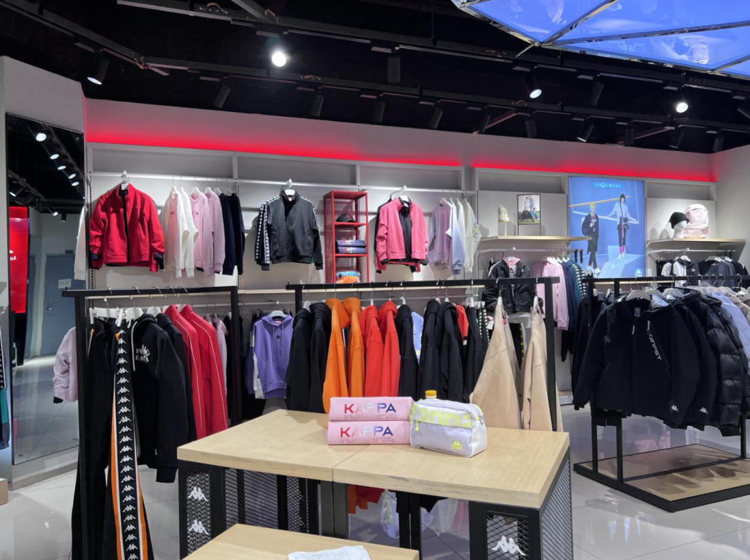 (kappa门店,图/《财经天下》周刊 摄)