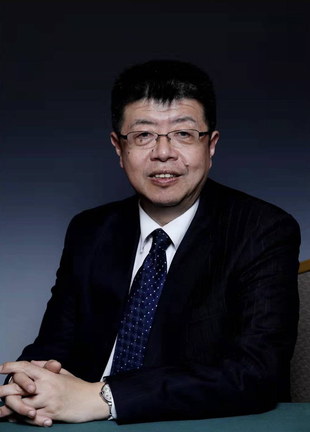全国政协委员张颐武：建议支持科教文艺工作者通过短视频及直播平台合理创收