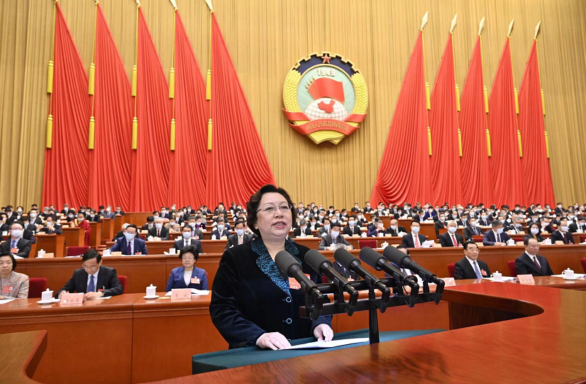 全国政协十三届五次会议举行大会发言聚焦稳定经济,共同富裕