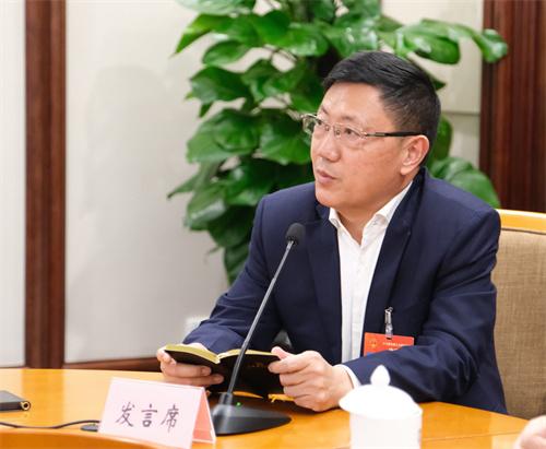 专访全国人大代表巴中市委书记何平靠山脱贫的革命老区下一步将如何破