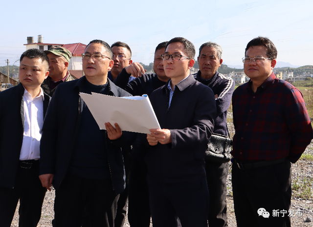 邓涛调度高速公路连接线两侧环境综合整治工作