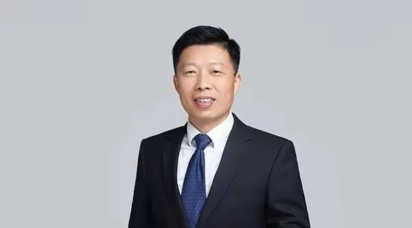 ▲东吴证券总裁、党委副书记薛臻