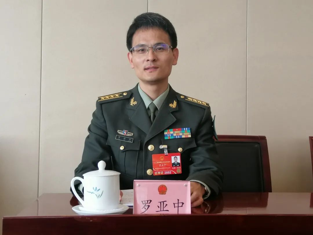教授罗亚中国防科大空天科学学院全国人大代表01★两会期间,国防科技