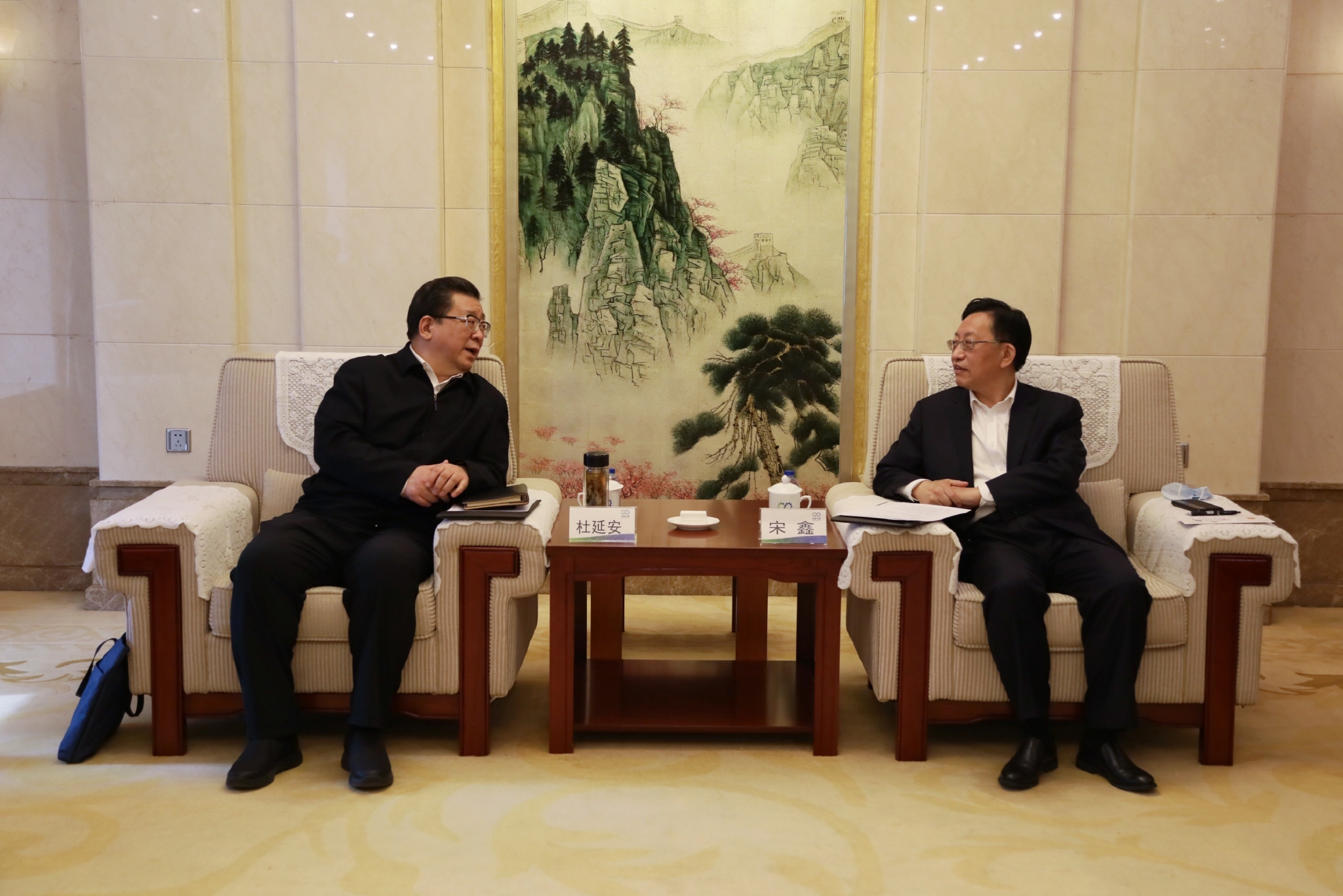 宋鑫会见亳州市委书记杜延安一行