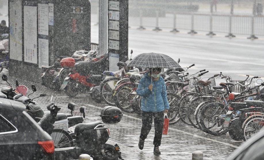 中央气象台继续发布暴雪蓝色预警 北京等地部分地区有大雪