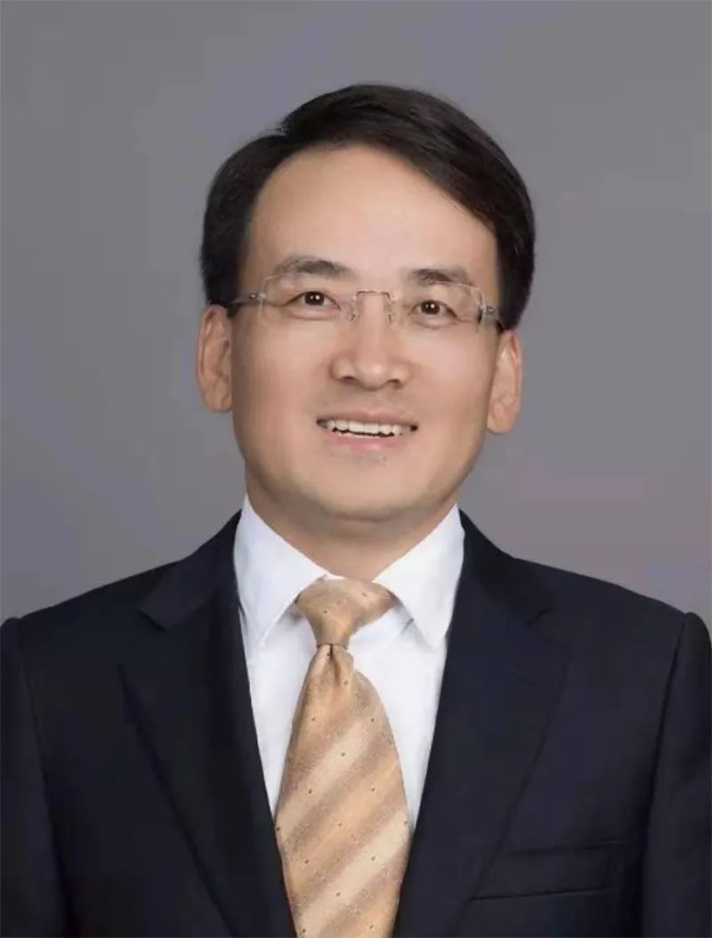 前海开源基金荣誉董事长 王宏远