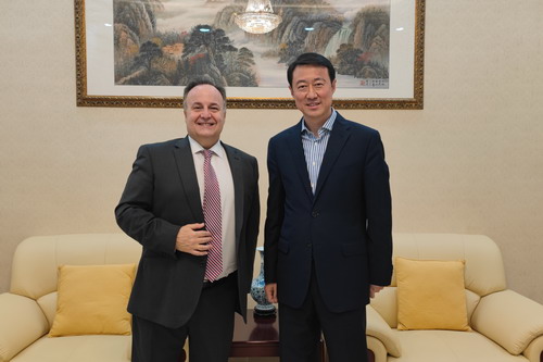驻马耳他大使于敦海会见西班牙新任驻马大使