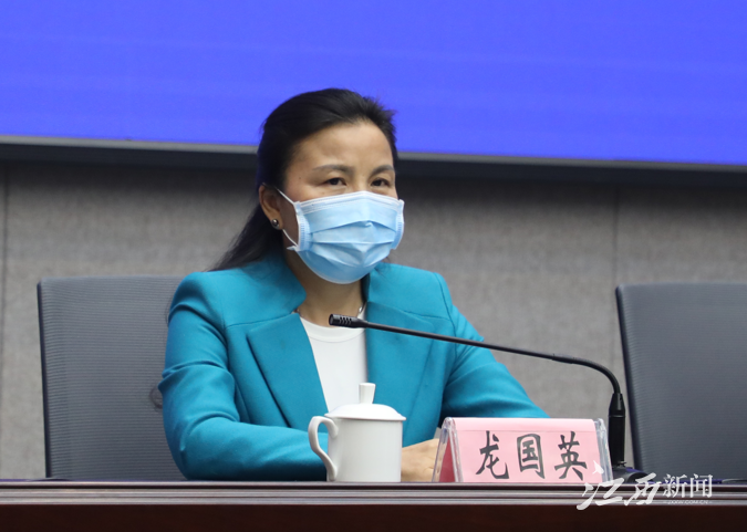 据龙国英介绍,截至目前,此轮新建区关联疫情共排查到密接1290人,次密