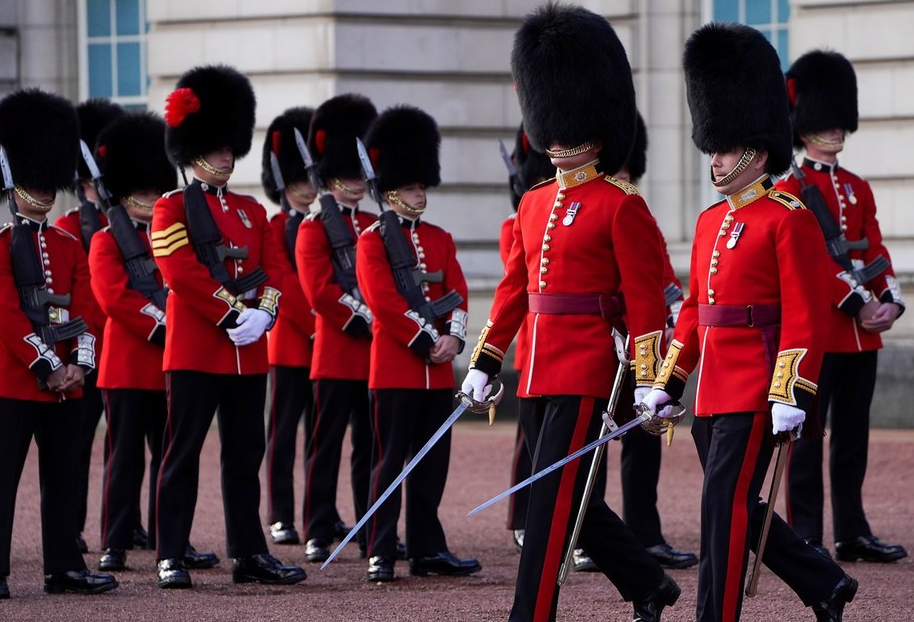 英女王卫队士兵擅自赴乌克兰参战刚回国就被捕