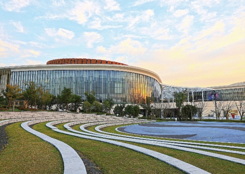 &nbsp;&nbsp;&nbsp;&nbsp; 位于上海奉贤的文化新地标——九棵树(上海