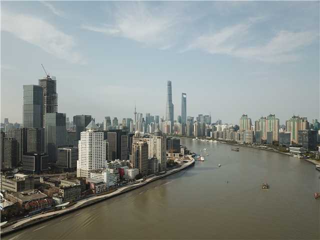 3月28日拍摄的黄浦江两岸（航拍照片）。中国日报记者 高尔强 摄
