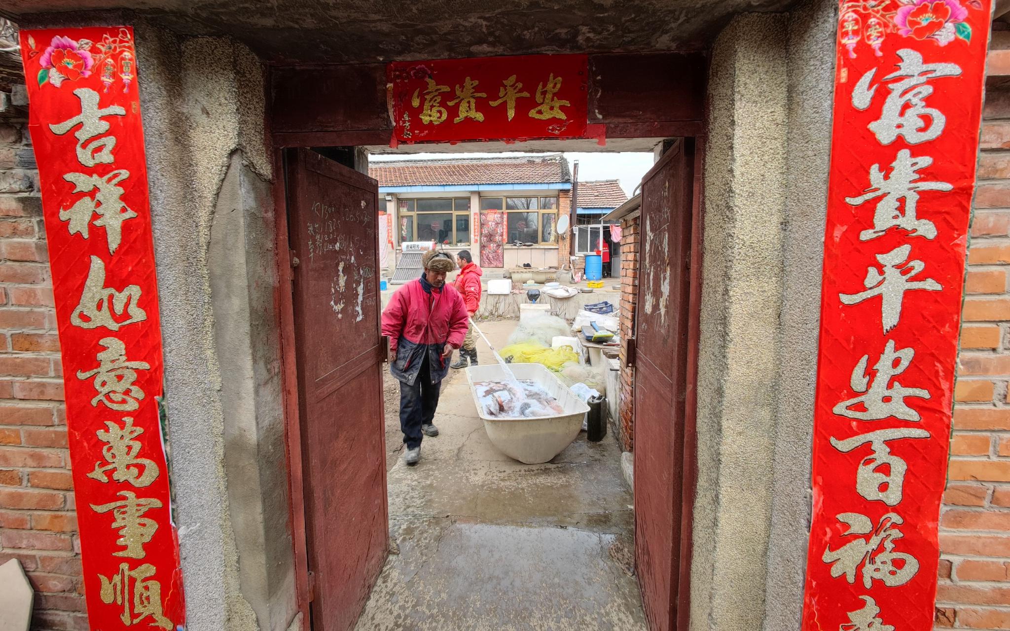 为什么氧气要加水密云水库边的父与子：我们可能是北京最后一批持证渔民_https://www.jmylbn.com_新闻资讯_第7张